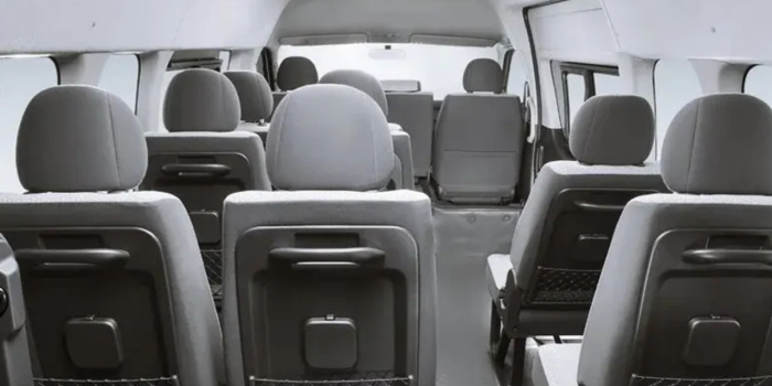 gvd_hiace_commuter_2
